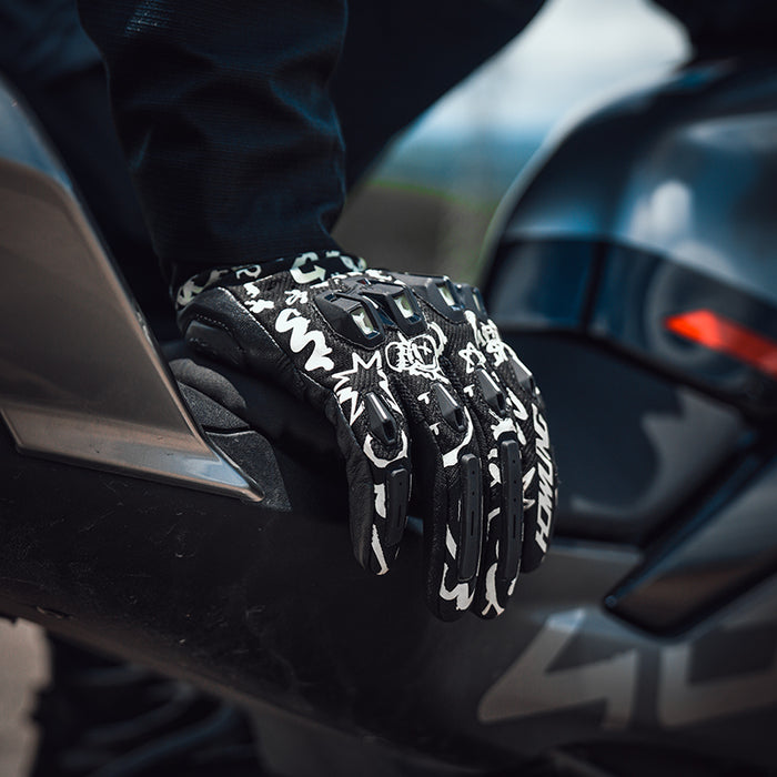 Graffiti Gloves