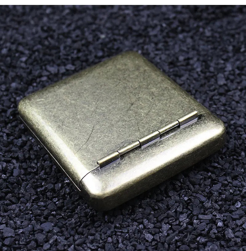 Retro Metal Cigarette Case Box