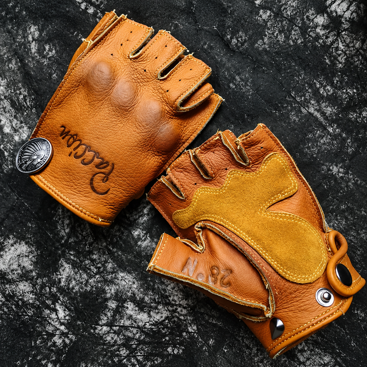 Daniel Gloves