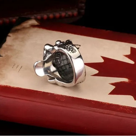 Yorick Ring