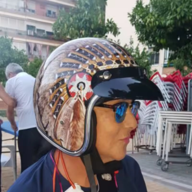 Larry Helmet