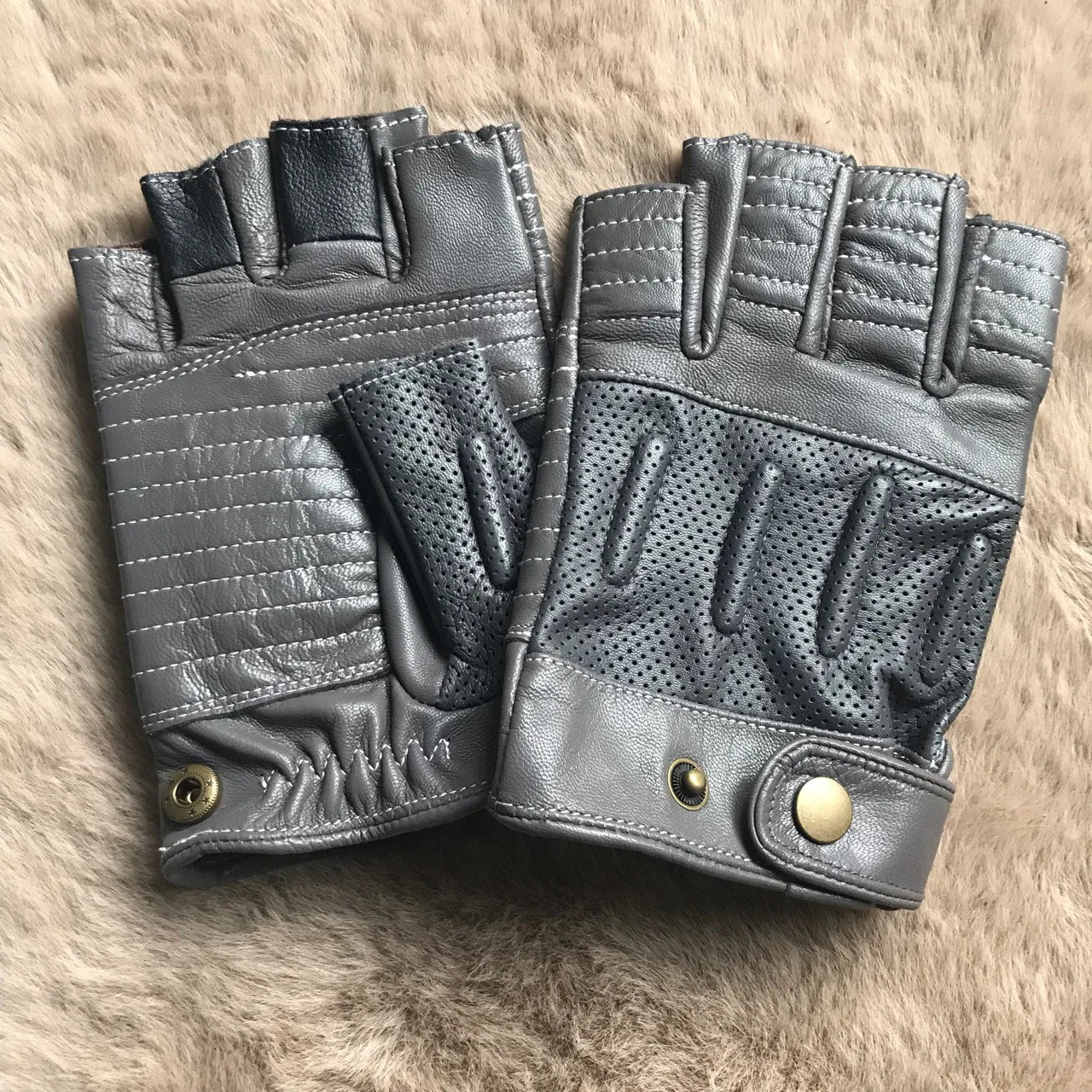 Javier Gloves