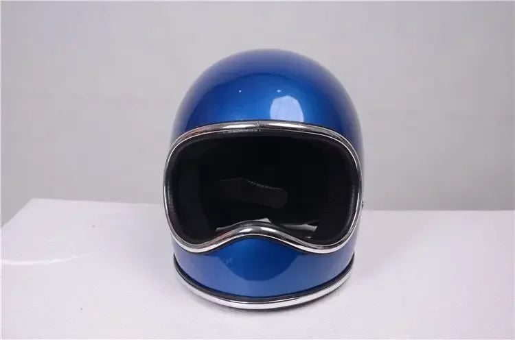 Ezra Helmet