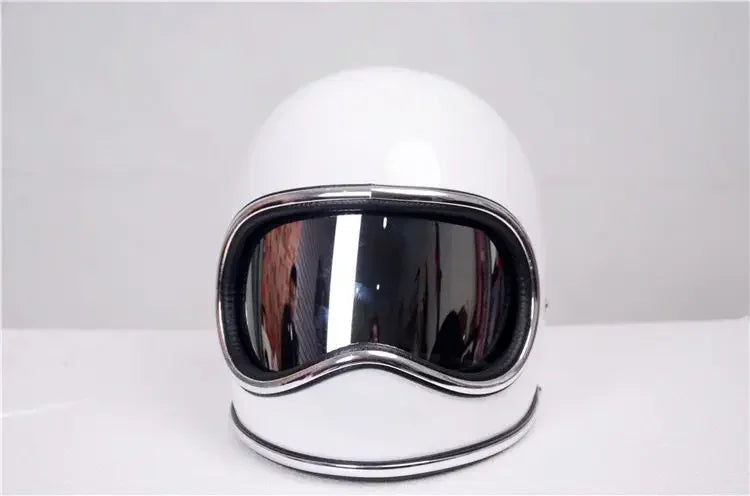 Ezra Helmet