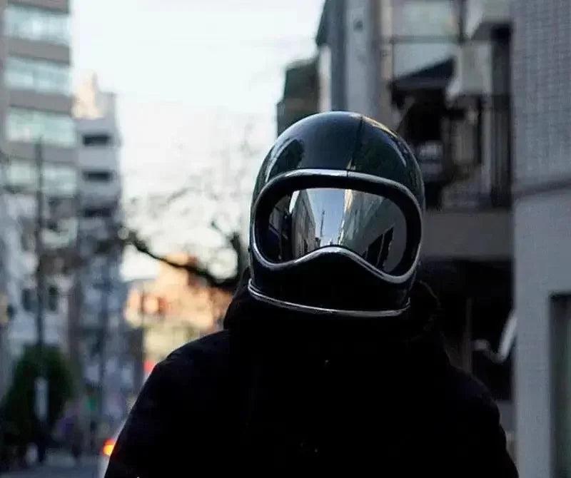 Ezra Helmet
