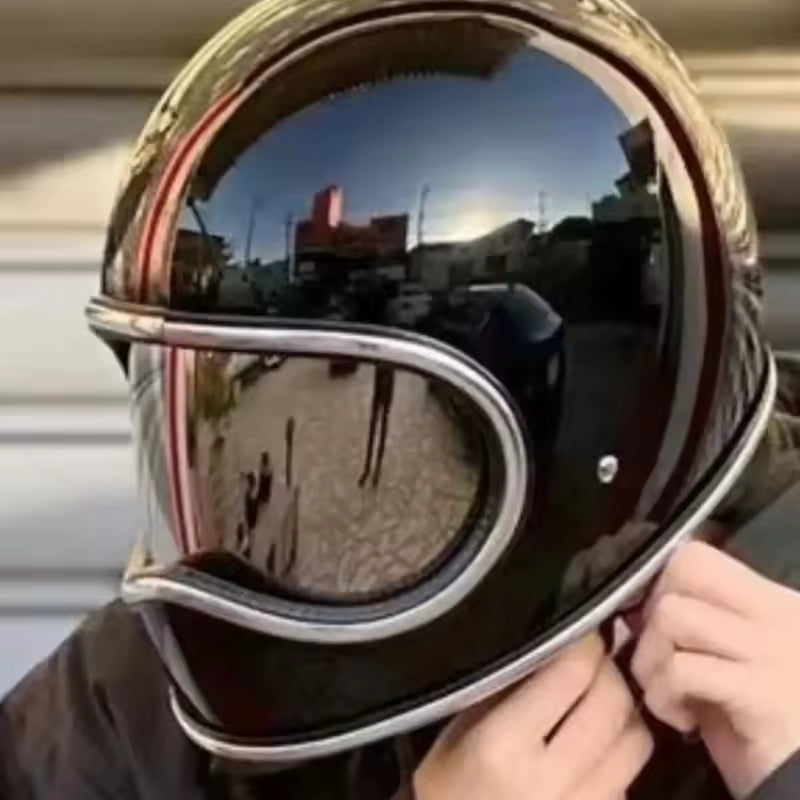 Ezra Helmet