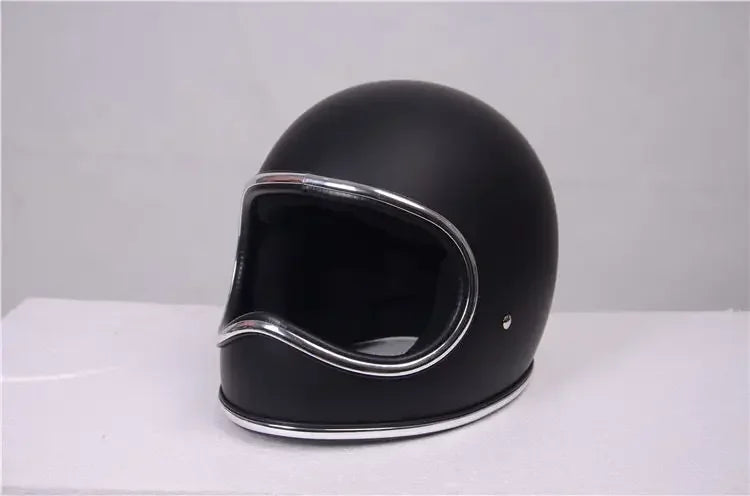 Ezra Helmet