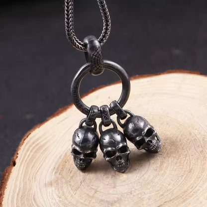 Meda Necklace