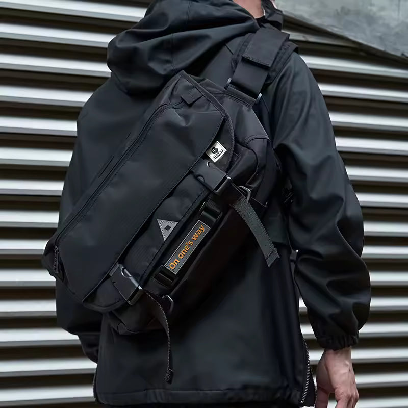 Noah Shoulder Bag