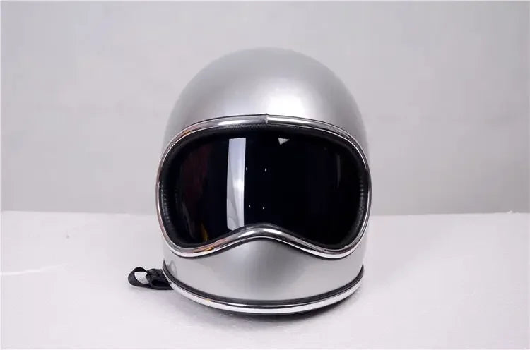 Ezra Helmet