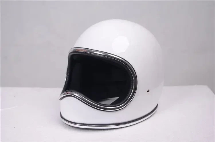 Ezra Helmet