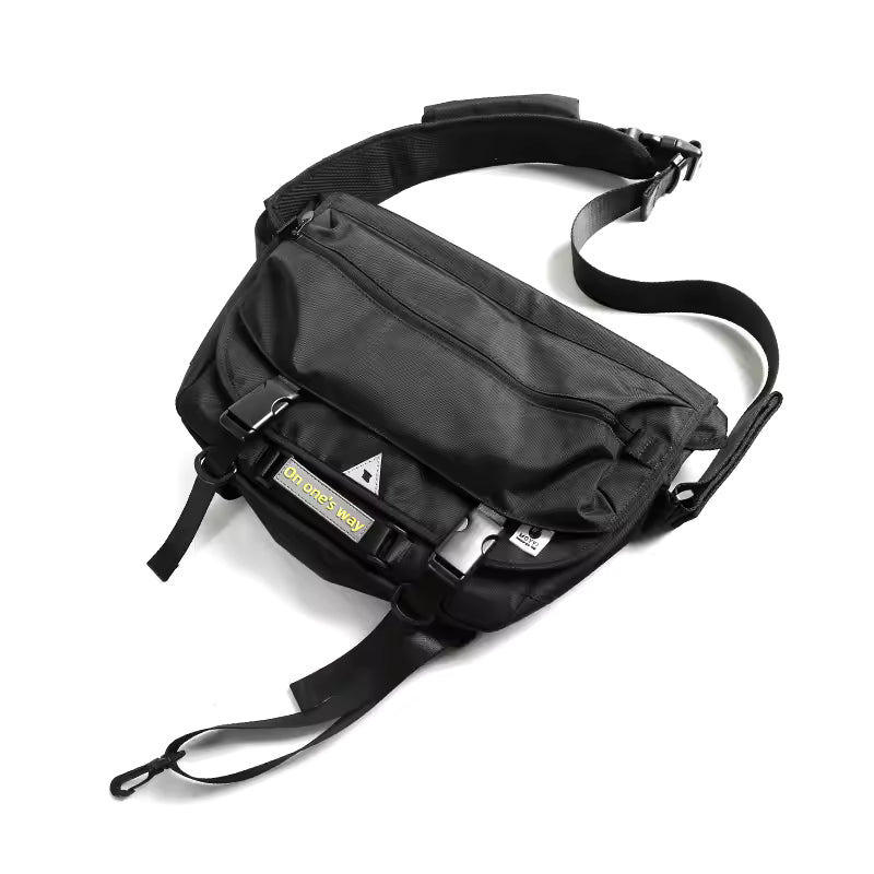 Noah Shoulder Bag