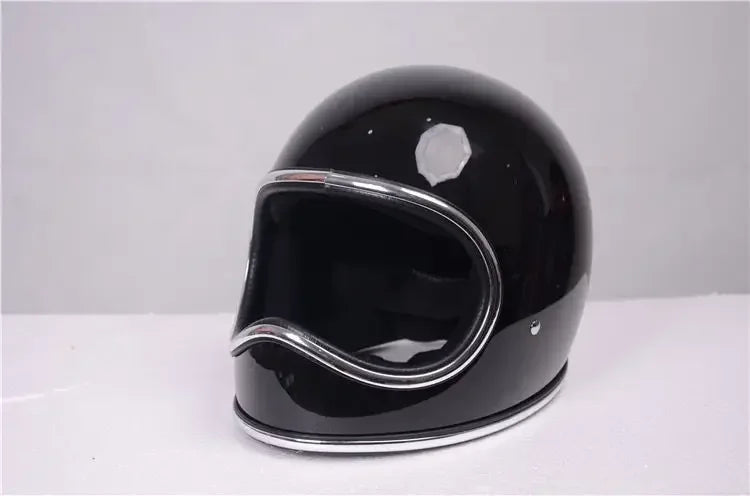 Ezra Helmet